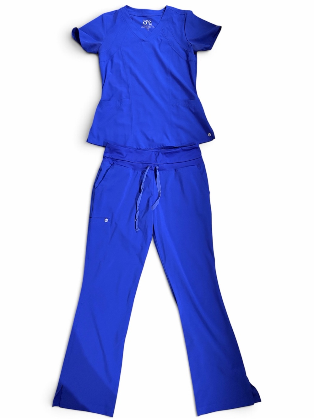Barco One scrub set